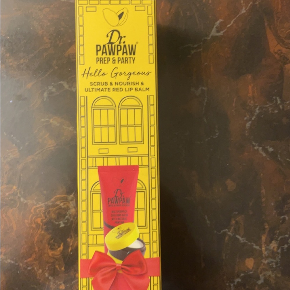Dr paw paws scrub and lip balm
